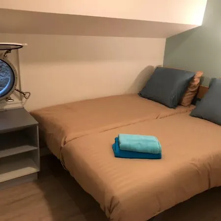 Boat On Water Bed & Breakfast