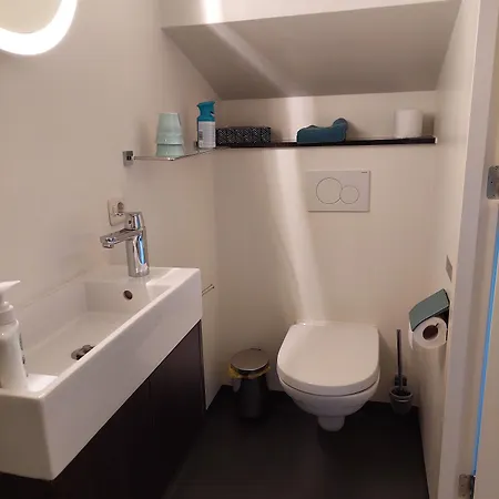 Boat On Water 3* Rotterdam