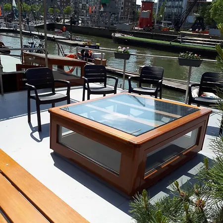 Bed & Breakfast Boat On Water