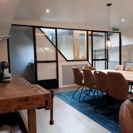 Boat On Water Bed & Breakfast