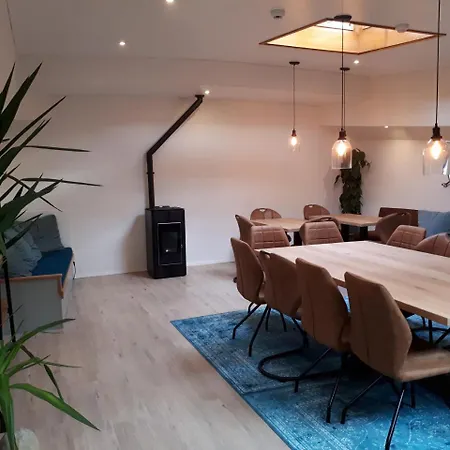 فندق مبيت وإفطار On Water