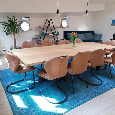 住宿加早餐酒店 Boat On Water