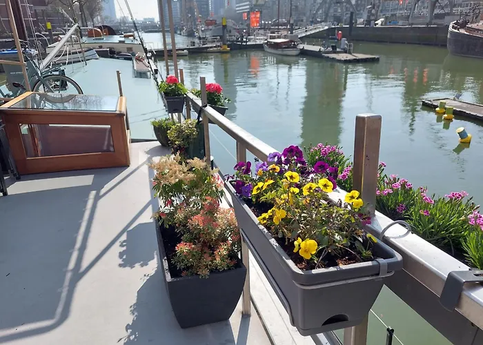 Boat On Water 住宿加早餐酒店