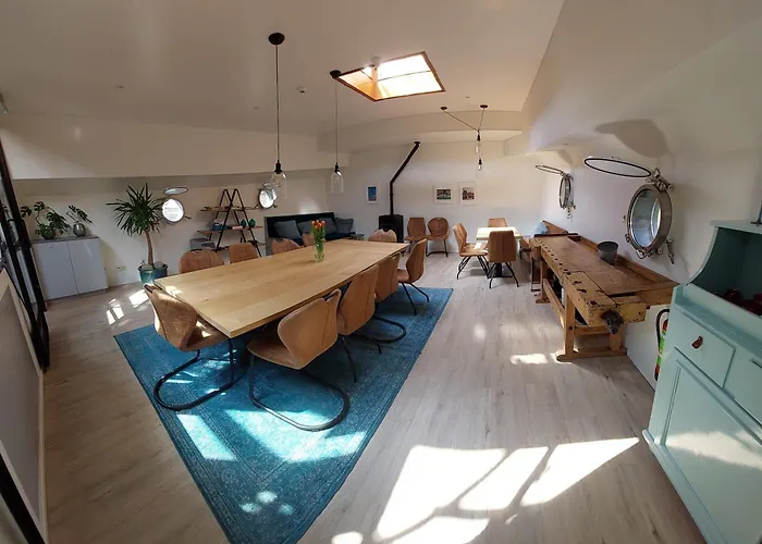 住宿加早餐酒店 Boat On Water 3*