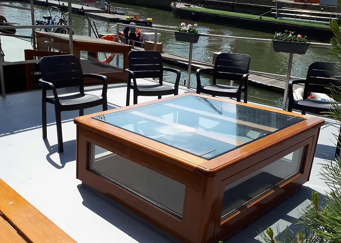 住宿加早餐酒店 Boat On Water